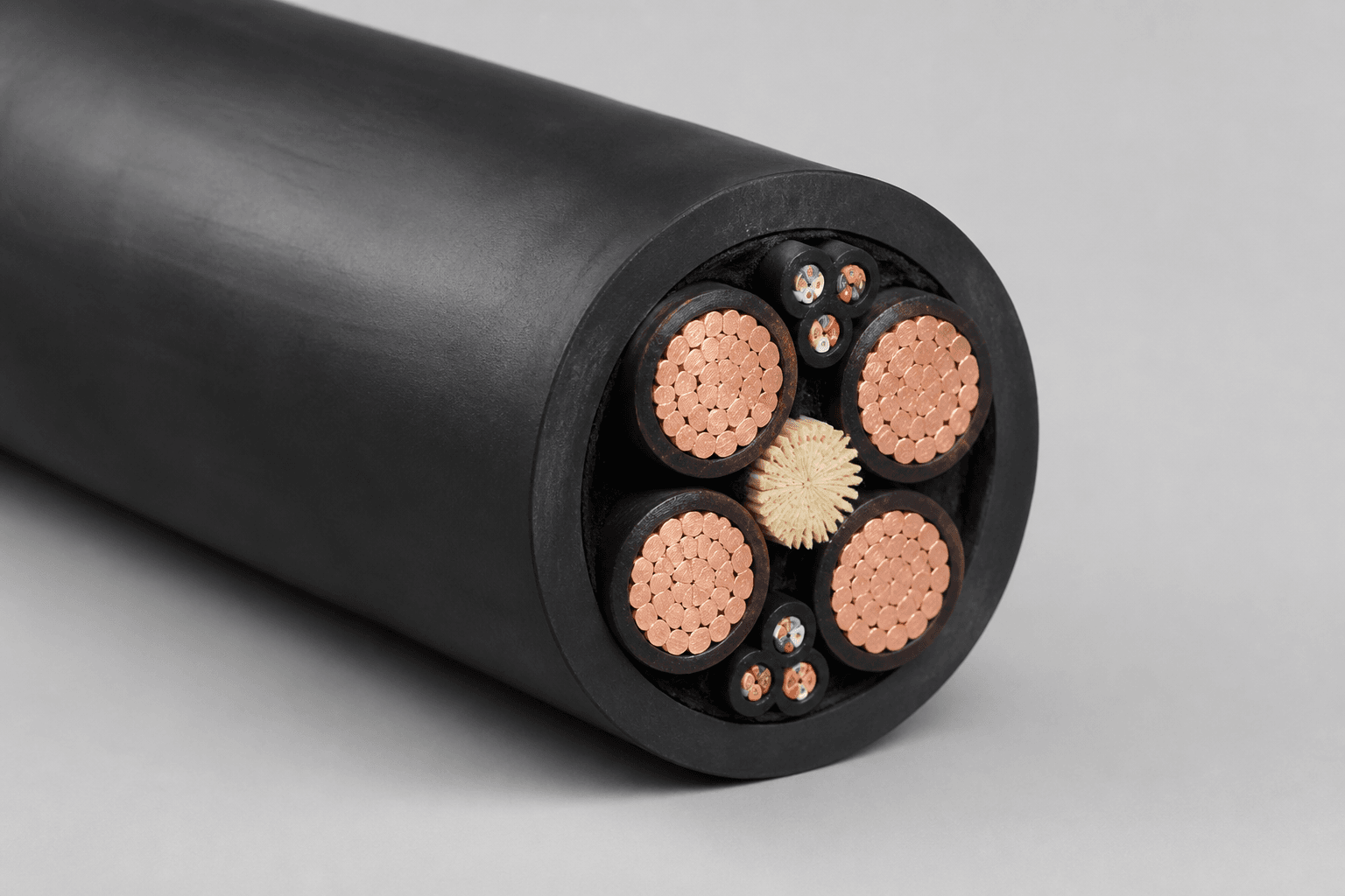 Flexible construction lift cable cross-section with copper conductors and central support element