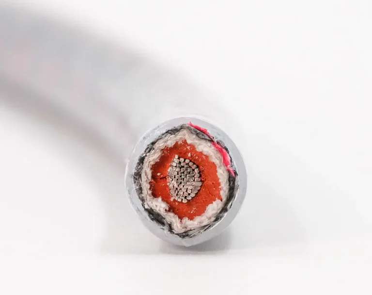 Cross-section of TEBAOFLEX 25kV igniter flare stack cable with high-temperature insulation