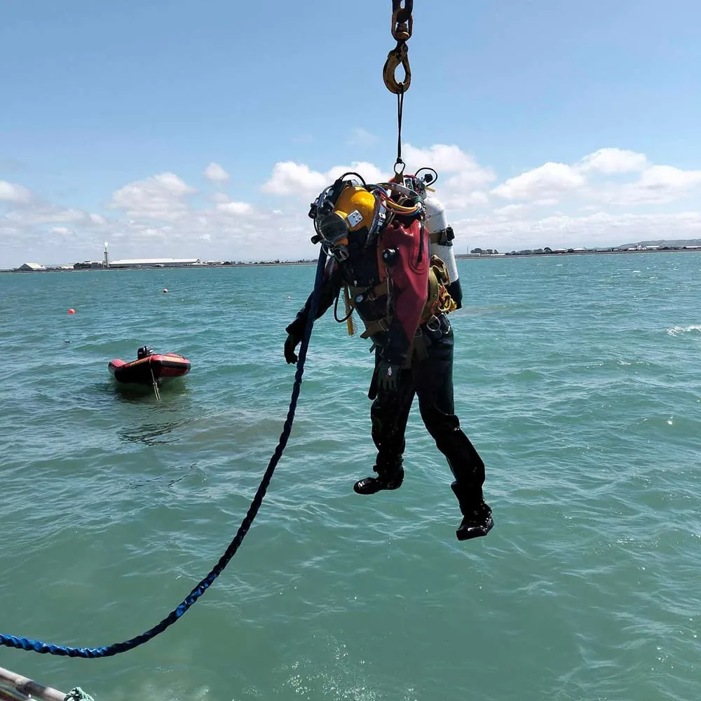 Marine cable deployment from a vessel for underwater survey and subsea operations