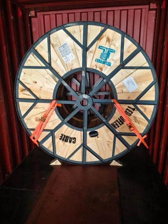 TEBAOFLEX water-resistant medium-voltage flexible cable drum secured for container delivery
